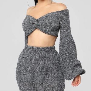 Knit Twist Front Crop Top
